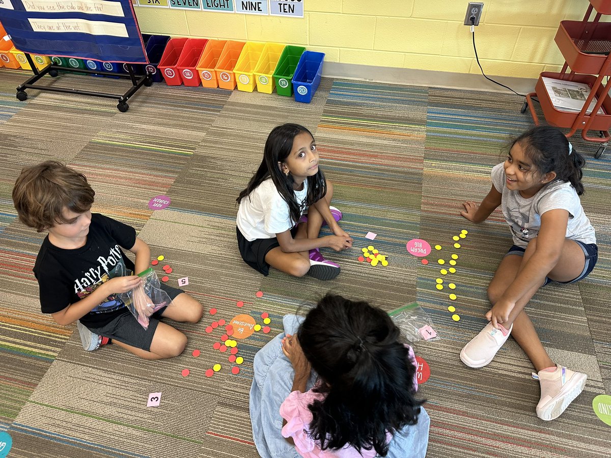 Practicing even and odd! Love seeing this student collaboration already on the third day of school! ❤️ <a href="/WhiteOakElem/">White Oak Elementary</a>