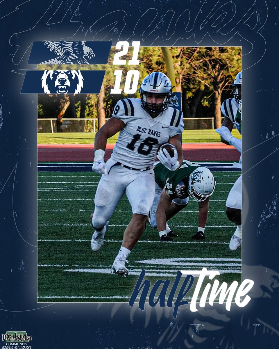 BlueHawkFB's tweet photo. #HawksAreUp at the half! https://t.co/KdCiyz31NZ
