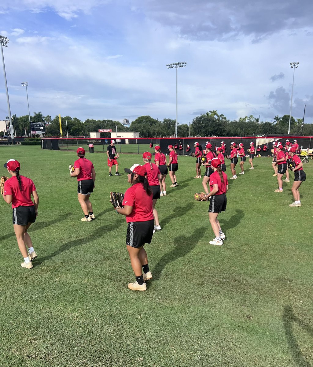 #Team40 First day back 🌴🦜