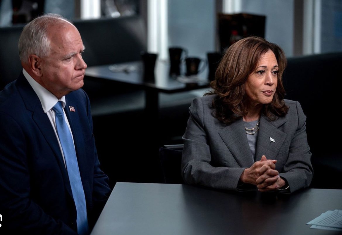 Dad_Presents's tweet image. Nothing screams, strong, independent woman like showing up to your one and only interview ever with the patriarchy backing you up

#KamalaInterview #PresidentialElection2024