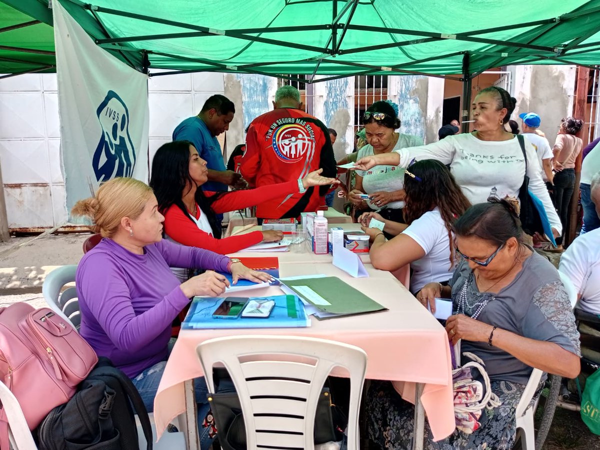 #29agosto2024
❤️ Hoy fue un día lleno de sonrisas y gratitud al acompañar a nuestros adultos mayores en una jornada de salud y bienestar en El Vallecito. ¡La comunidad se unió para cuidar de quienes tanto nos han dado!
#adultosmayores #comunidad #salud #bienestar   
<a href="/turaguanews/">Turagua News</a>