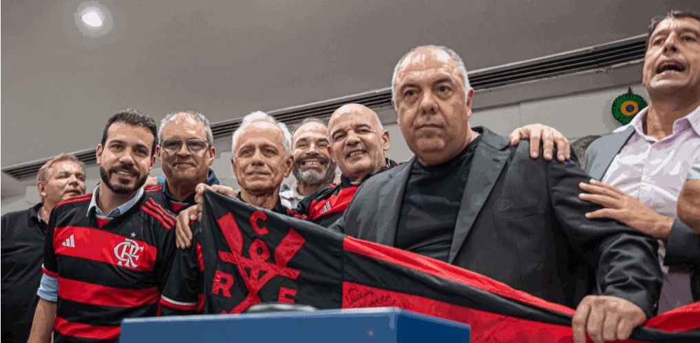 🚨 FLA E CAIXA RESOLVEM IMPASSE APÓS REUNIÃO DE LULA E PAES!

Flamengo e a Caixa Econômica Federal chegaram a um acordo sobre o terreno do Gasômetro localizado em São Cristóvão, na Zona Norte do Rio de Janeiro, após uma reunião entre o clube, o presidente Luiz Inácio Lula da