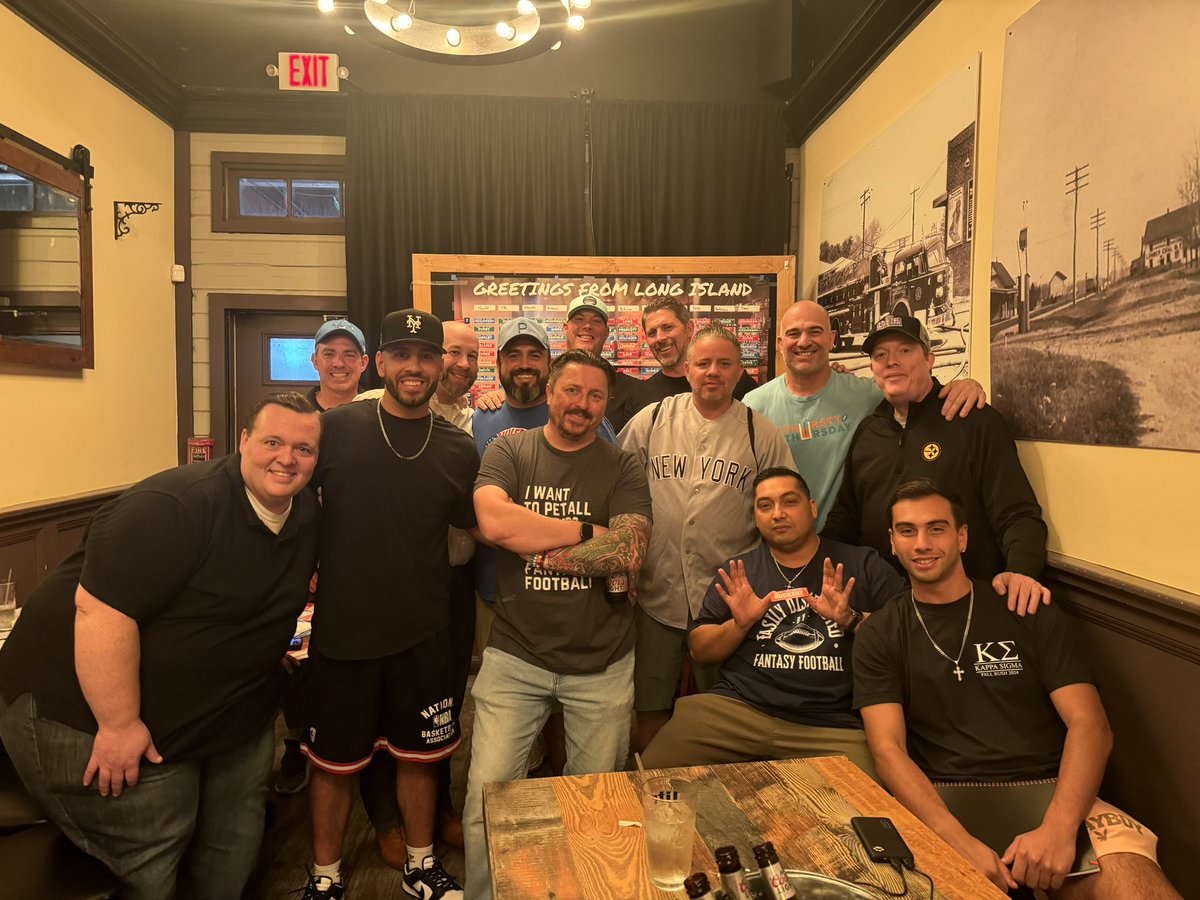 SalLetoFF's tweet photo. Year 4 of the “Greetings From Long Island” League w/@FantasyCoachJB @JakeAndersonPGA @mikeblewitt @fftheathomedad @adamfertmann @TheFFRealist @Munson1897 @PeoplezPen @Mbifulco94 @jagblue16 and on sticker duty my son @sleto22. Another great live draft with a great group. https://t.co/L3KEbE3qvL