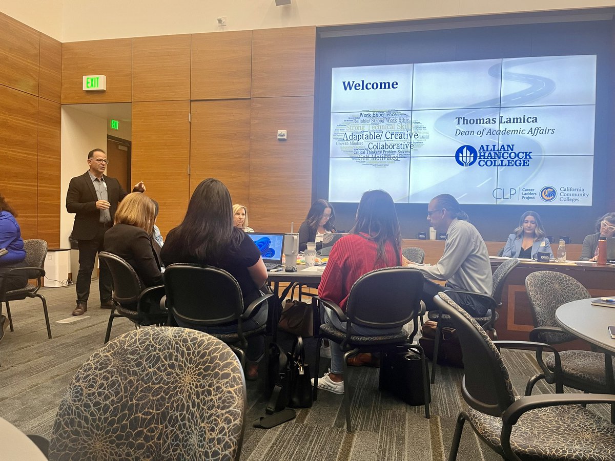 SCCRCK14SWP's tweet photo. 🤩 Great day for  K14 collaboration at @HancockCollege with @clporg  &amp; @CalCommColleges tackling equity gaps in Dual Enrollment! #thinktank #k14 #partnership @sbceocte @SLOCOE https://t.co/yf2jXZtI61