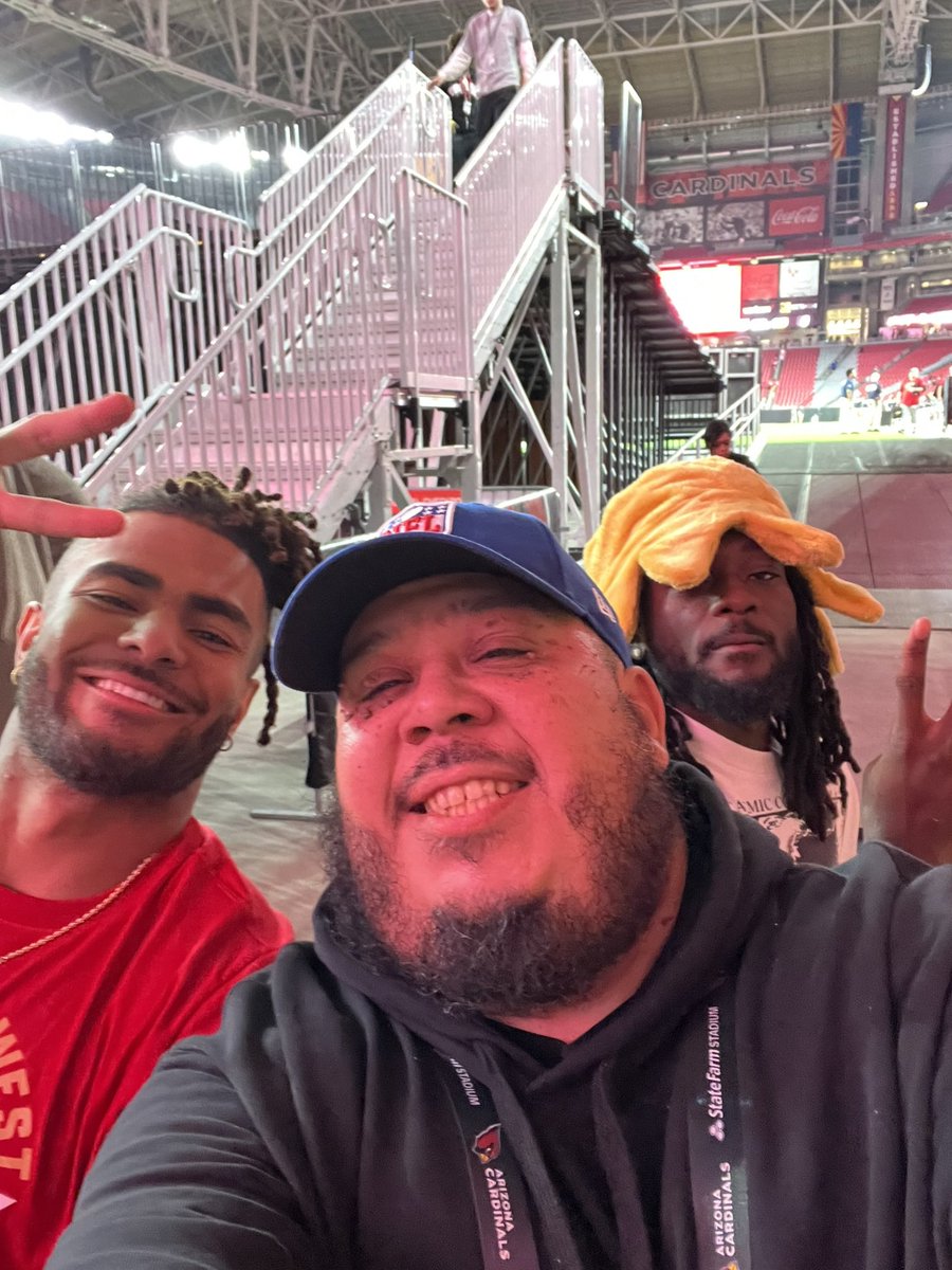 phillguzman55's tweet photo. @49ersSportsTalk Let’s go BA!!! https://t.co/baLTU4EQJm