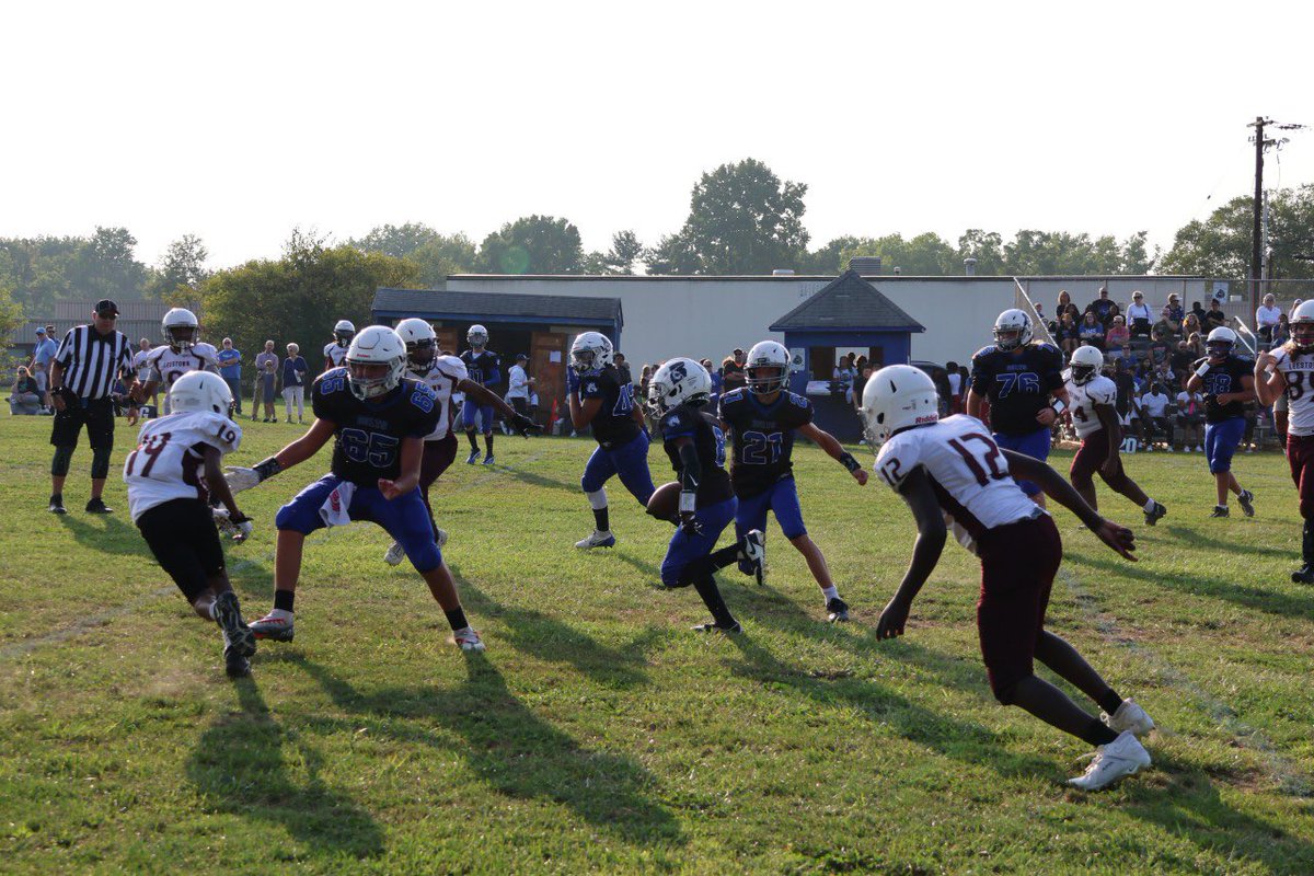 KyanWilliams81's tweet photo. Leestown vs Beaumont we won a close game 14-16 https://t.co/r5KPVUOuDU