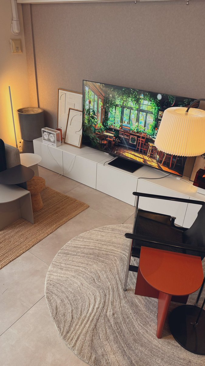 65型のTV購入してみた。リビングで大画面が楽しめるだけではなく