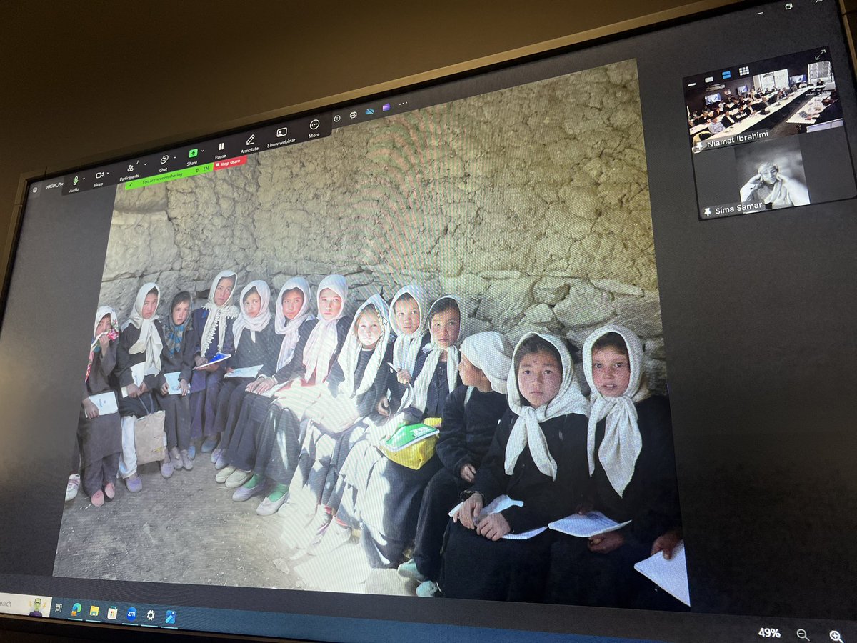 Sitarah Moh tweet media