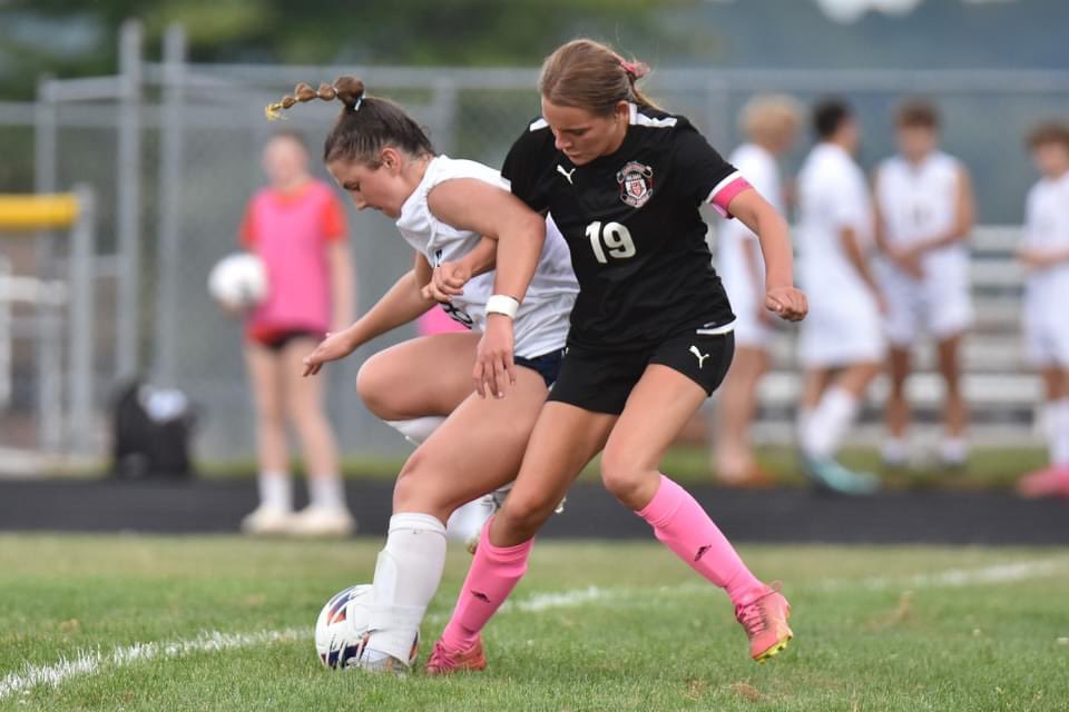 LadyRedDevilSo1's tweet photo. Congratulations to our very own Senior Captain Erin Hallis on achieving and breaking the school record for goals in a game tonight with 6 goals !! 
Also with 2 assists tonight.
Erin is such a humble player and most deserved record breaking performance and achievement.
Congrats 🙌🏻 https://t.co/fD4PDj55ND