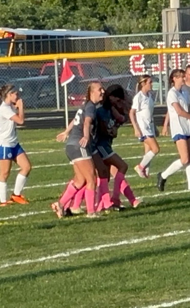 LadyRedDevilSo1's tweet photo. Congratulations to our very own Senior Captain Erin Hallis on achieving and breaking the school record for goals in a game tonight with 6 goals !! 
Also with 2 assists tonight.
Erin is such a humble player and most deserved record breaking performance and achievement.
Congrats 🙌🏻 https://t.co/fD4PDj55ND