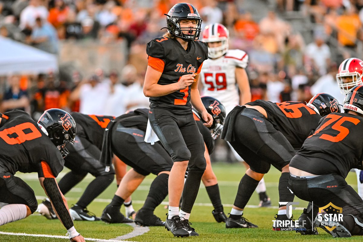 5Star Preps (@5starpreps) on Twitter photo Heck of an effort by Luke Chadwick tonight, the QB for <a href="/Panthers_LCHS/">LCHS Panthers</a> <a href="/LenoirCityFB_/">Lenoir City Football</a>
Limping. Maybe a rib cage injury too.
And he’s still led the Panthers into range for a possible win. Heck of an effort by Luke Chadwick tonight, the QB for <a href="/Panthers_LCHS/">LCHS Panthers</a> <a href="/LenoirCityFB_/">Lenoir City Football</a>
Limping. Maybe a rib cage injury too.
And he’s still led the Panthers into range for a possible win.