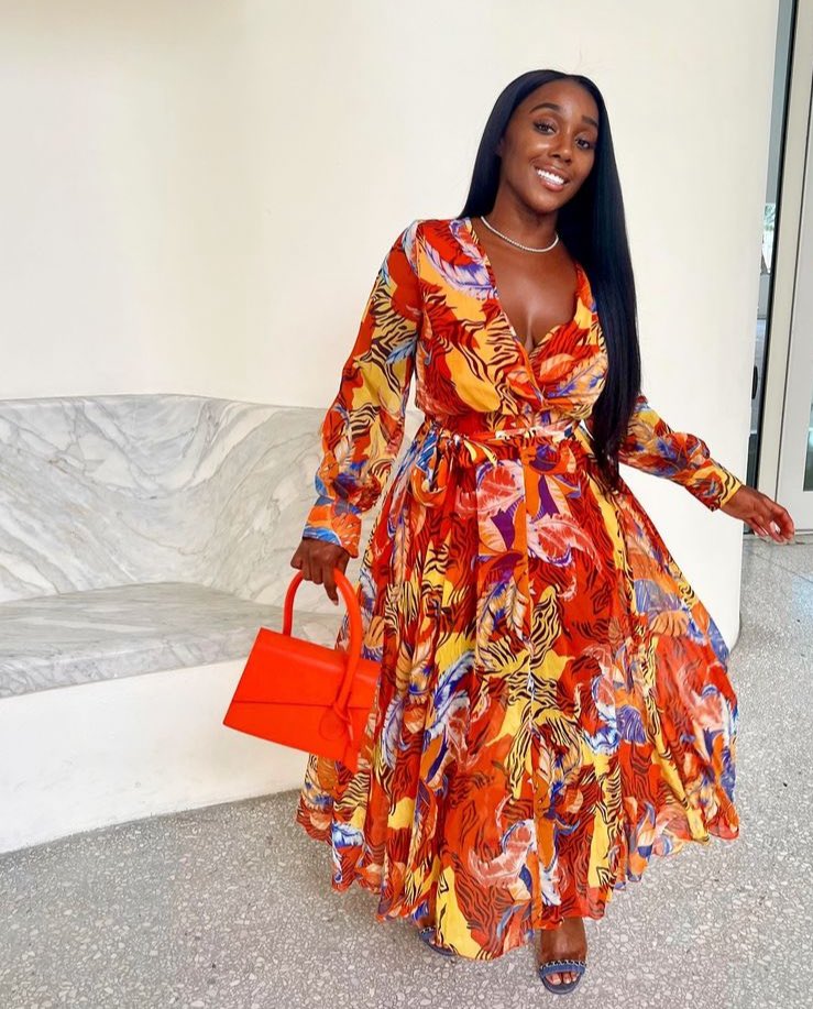 UrbanModelAward's tweet photo. Ladies as we wind down the summer the crochet 🧶 fits will move on but this Fall trend will be flare dresses 👗 remember if you wear tight fitting clothes all the time to the point where your skin can’t breathe this causes cellulite to develop so think comfort and relax fabrics https://t.co/EJ15C0Z7sv