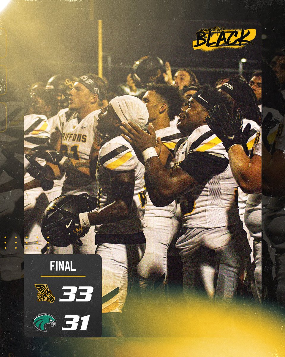 FINAL

Comeback win to open the season✅

Hall: 185 YDS, TD
Donovan: 19-32, 129 YDS, TD, 2 INT
Gaskin: 9 Tackles, INT, FR

#PaintItBlack🏴 | #A10Mentality
