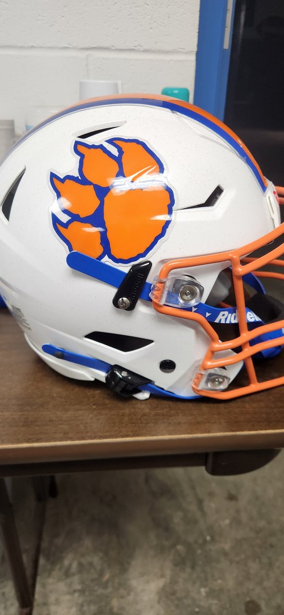 CZR_Football's tweet image. Only 1 more sleep til Game Day!!!! Friday Night Lights are back!!!!!!! #togetherWEwill #BBS24