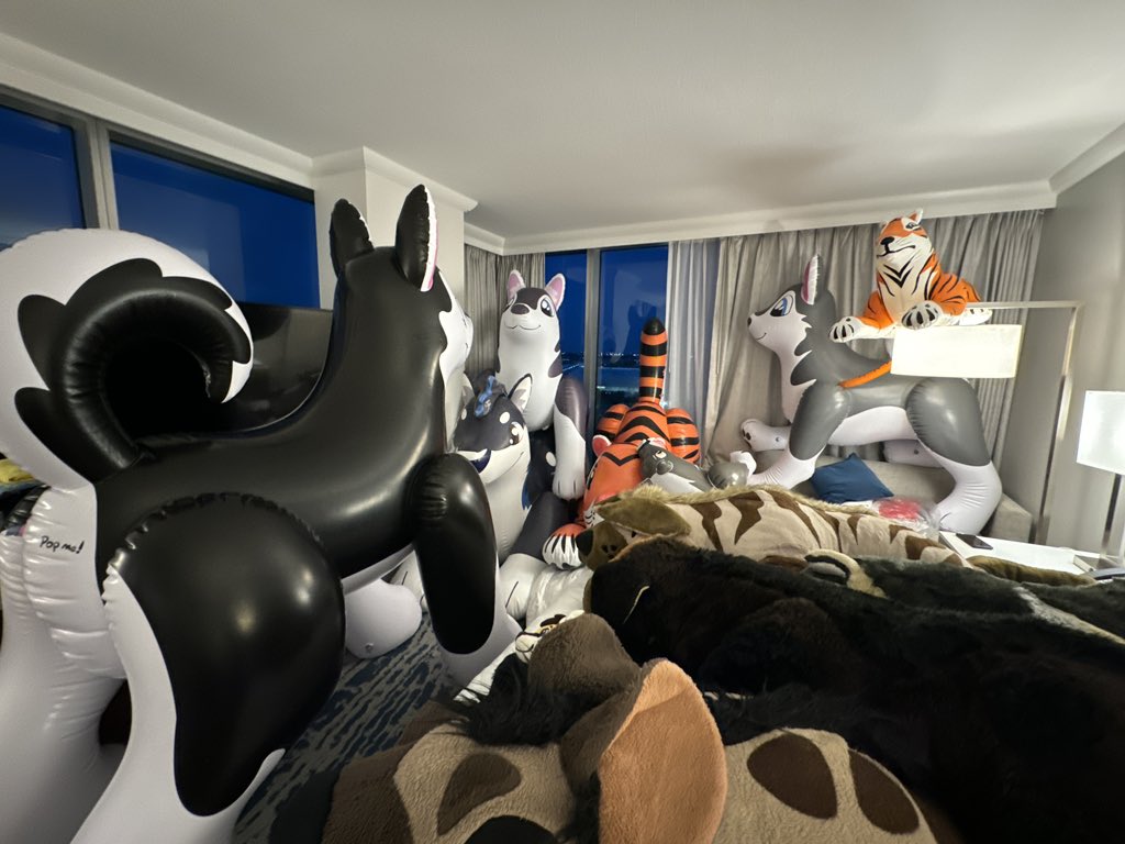 AskSharpclaw tweet picture