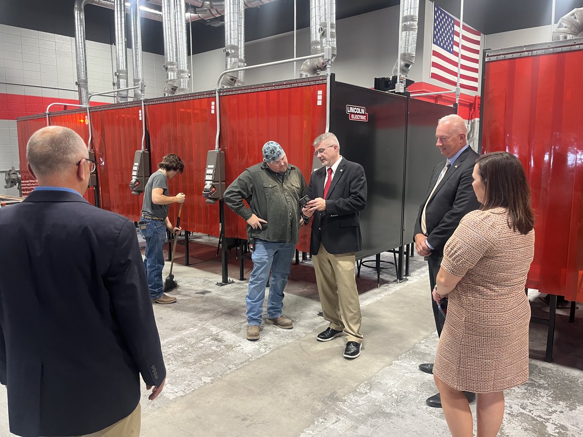 Livingston Schools tweet media