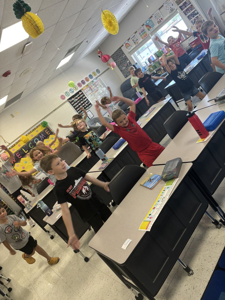 Mrs. Edwards tweet media