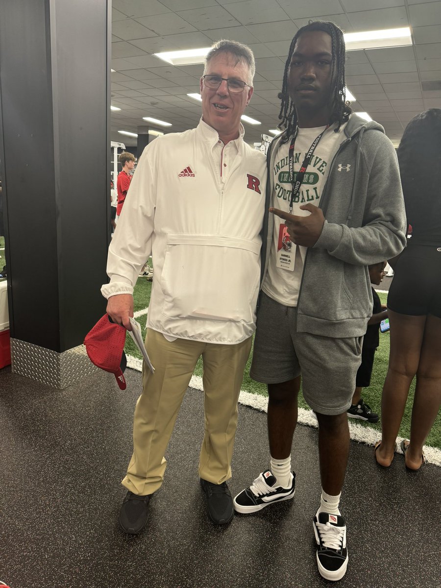 DarnellStokes1k's tweet image. First college game experience was successful, thank you @RamonS_RU @CoachJohn_Perry @GregSchiano @KirkCiarrocca  @RFootball for the invite will be here again!!!