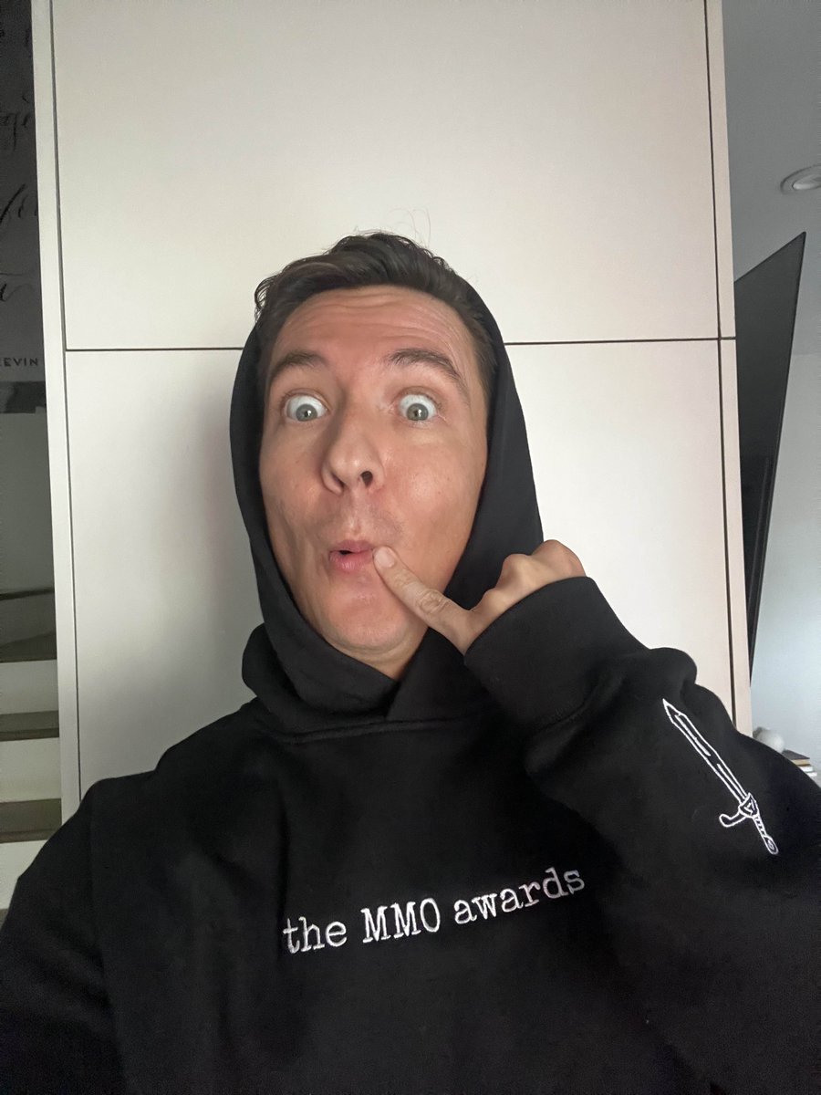 EverEmberCreate's tweet image. make way for the real model. @Keverember