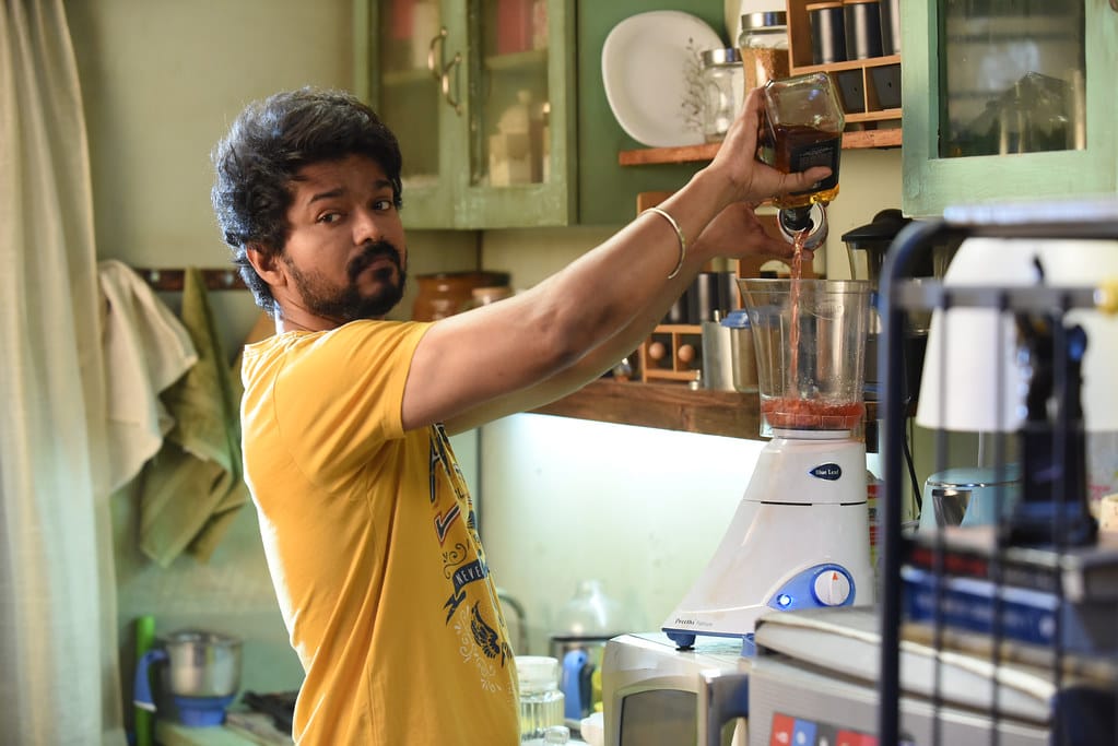 kabi_18_'s tweet photo. 4/6

@actorvijay #ThalapathyVijay #TheGreatestOfAllTime https://t.co/Mm5eMUfNMc