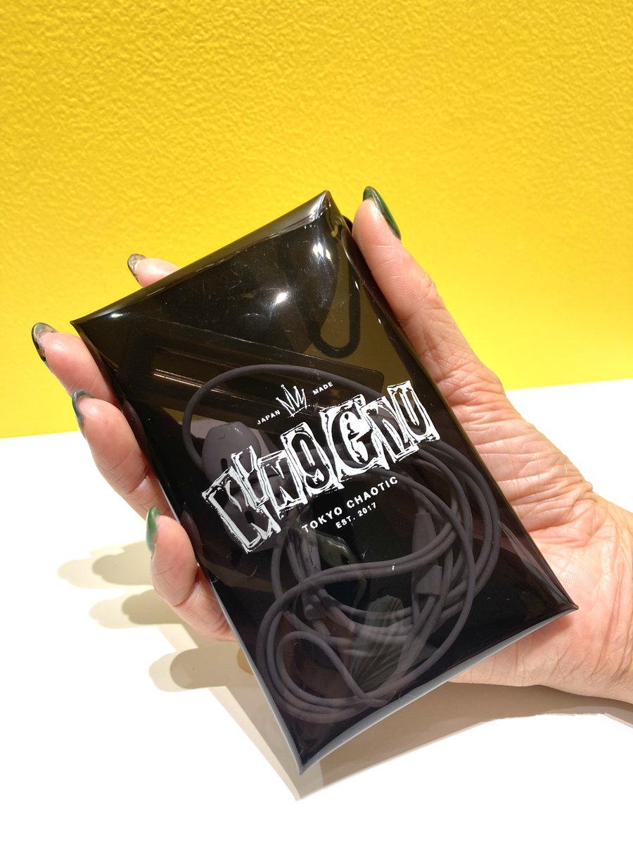 ポーチ　King Gnu 黒　ブラック Amazon.co.jp: 【限定特典クリアポーチ付き】 King Gnu Dome Tour THE