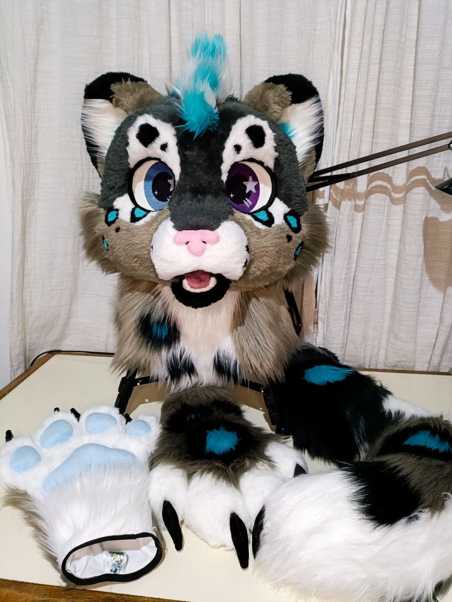 LightBlueStudio's tweet photo. Premade Mini Partial fursuit  for sale. $850 USD Free Shipping. Contact via Telegram @/Skaify for details. Check out my work on my bio channel https://t.co/jzeZHSuIHW