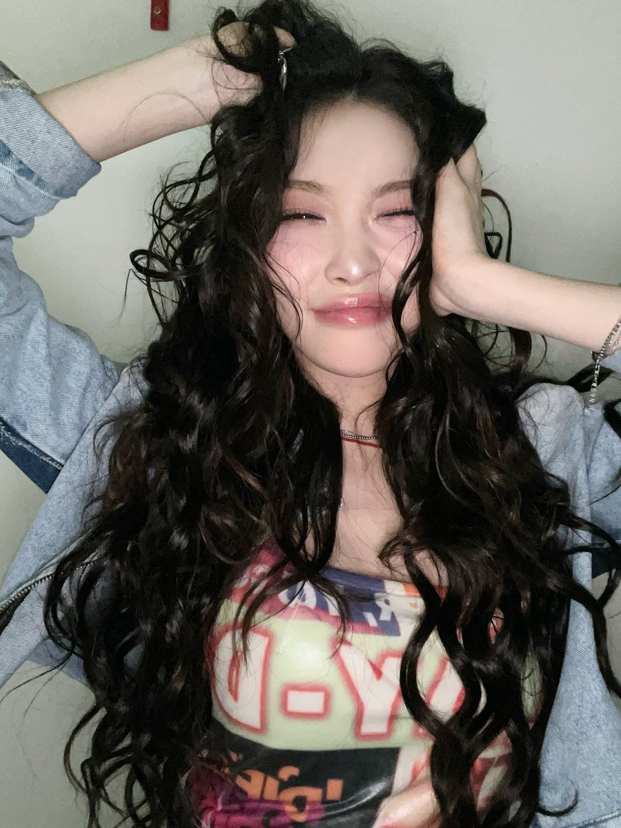 kchrated's tweet photo. MISS CHUNGHA I'M SPEECHLESS https://t.co/gMQo02o1NF