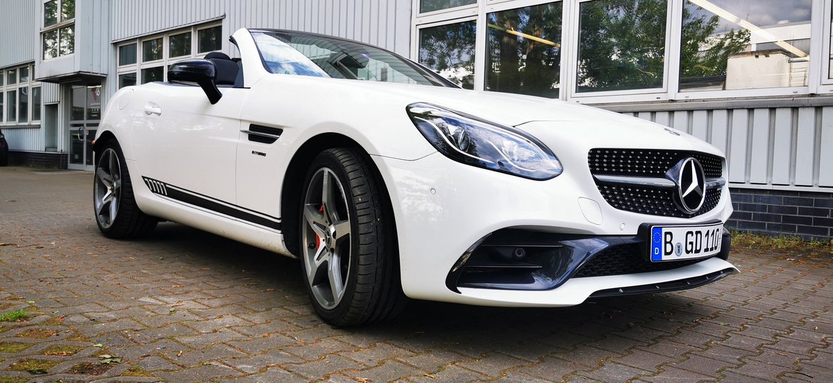 hakantaskoyantc's tweet photo. #mercedes #slk #mercedesslk #amg #amgumbau #badykitumbau #amgdesign  #carwrapping #folierung #carstyling #hakantaskoyantc #berlin #cardesigned #cardesign #cardesigner #tuning #tuningcar #farbenoo #scheibentönung #karosserie #instandtsetzung #felgen #felgenreparatur uvm https://t.co/VxuFTRdD5p