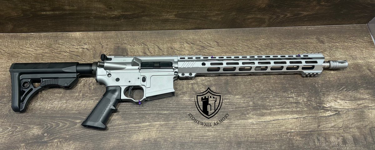 SWArmoryNC's tweet photo. @HardPass4 A Stonewall Armory SA15 with 30 round magazine. In many color options. #StonewallArmory #StonewallArmoryBuiltForTheBold #AR15 https://t.co/TwmA2grJzB