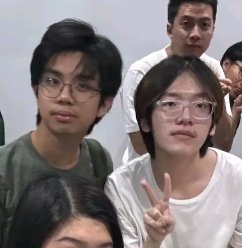 woohanc's tweet photo. axelbong...... https://t.co/DeuZlGoJFy