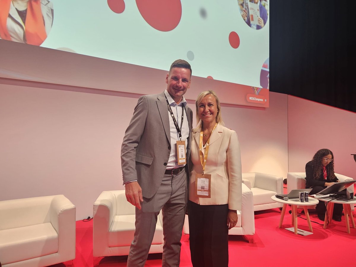 Holger Thiele (@thiele_holger) on Twitter photo A clear win in great debate that cardiac arrest patients should be included in cardiogenic shock RCTs. 😉 <a href="/alaide_chief/">chief</a> <a href="/mirvatalasnag/">MIЯVΛƬ #IC ༄ 。°</a> <a href="/escardio/">European Society of Cardiology</a> #ESCCongress A clear win in great debate that cardiac arrest patients should be included in cardiogenic shock RCTs. 😉 <a href="/alaide_chief/">chief</a> <a href="/mirvatalasnag/">MIЯVΛƬ #IC ༄ 。°</a> <a href="/escardio/">European Society of Cardiology</a> #ESCCongress