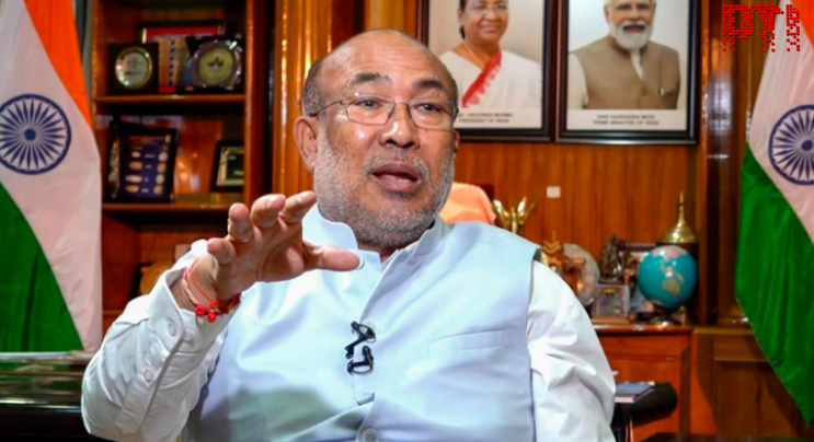 PTI_News's tweet photo. STORY | EXCLUSIVE: Manipur can't be broken, won't allow separate administration for Kukis: CM Biren Singh
READ: https://t.co/baBuC9G7lq
#ManipurCMSpeaksToPTI #PTIExclusive
(PTI Photo) https://t.co/eNxnH4PjYQ