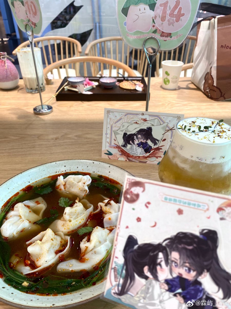 Look at all the food for 2ha themed restaurants 🥹♥️