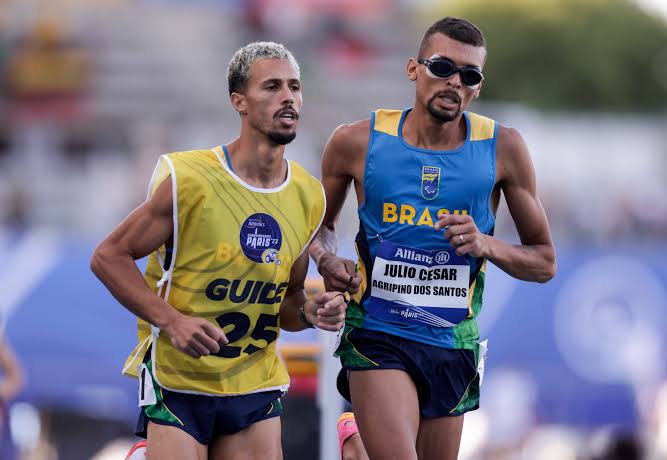 OlympicEsporte's tweet photo. 🥇🥇🥇🥇🥇🥇🥇🥇🥇🥇🥇
🥉🥉🥉🥉🥉🥉🥉🥉🥉🥉🥉

OUROOOOOOOOOOOOOOO
BRONZEEEEEEEEEEEEE

JULIO SANTOS
JACQUES YELTSEN

Atletismo 5000m classe T11 

Paralimpíadas #Paris2024 
#Paralympics #ParalympicGames https://t.co/81eRGecPC4