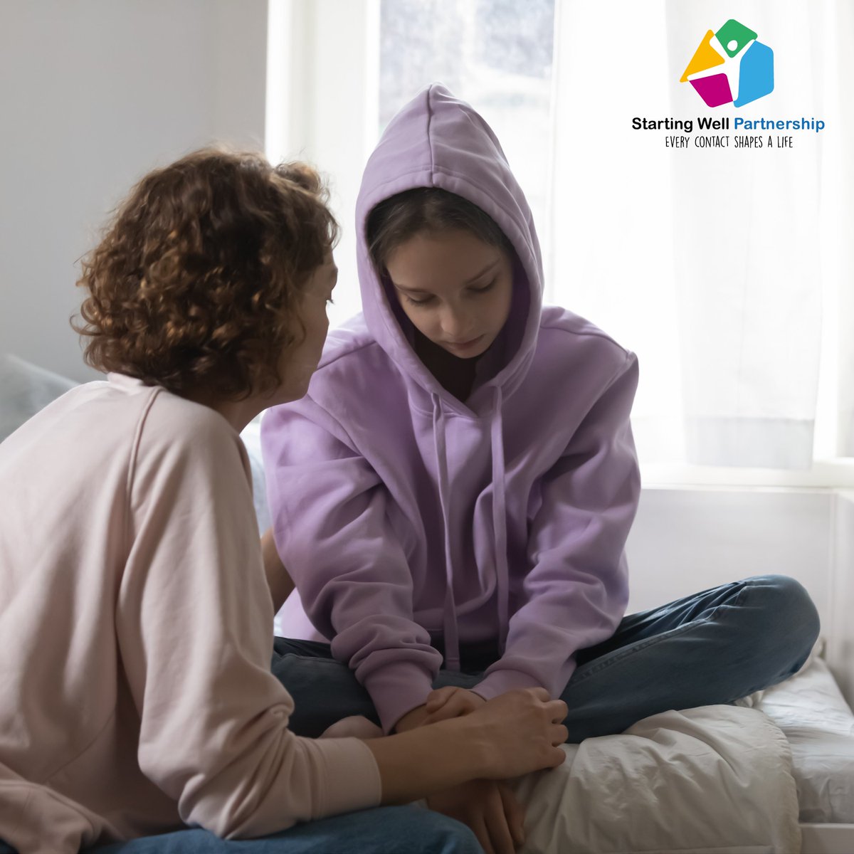 HWHCT_NHS's tweet image. Is your child nervous about returning to school next week? 
They can still reach out and chat with a school health nurse about how they are feeling in confidence. 
Text ChatHealth on: 07507331750 Monday-Friday from 9am-5pm if your aged 11-19

#SummerSupport