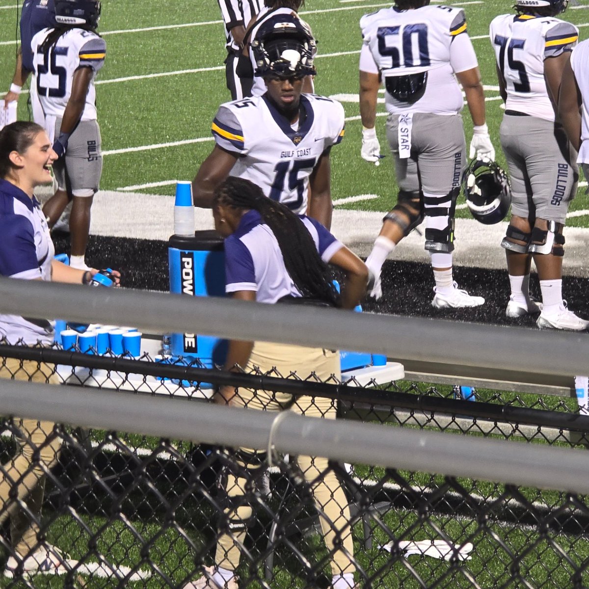 TOODLEBOYS's tweet photo. π₯πͺπ―ππ MGCCC Bulldogs GOT THE WIN 34-28 WITH THE GO AHEAD TD WITH 3 MINUTES TO GO AND THE DEFENSIVE HELD IT DOWN ππ―πͺπ₯π THE KID FINISHED WITH 6 TACKLES IN HIS 1ST COLLIEGTE ACTION #15 #TOODLE ISLAND #KEEPGRINDING @shadrick_toodle https://t.co/VJN9bk1u70