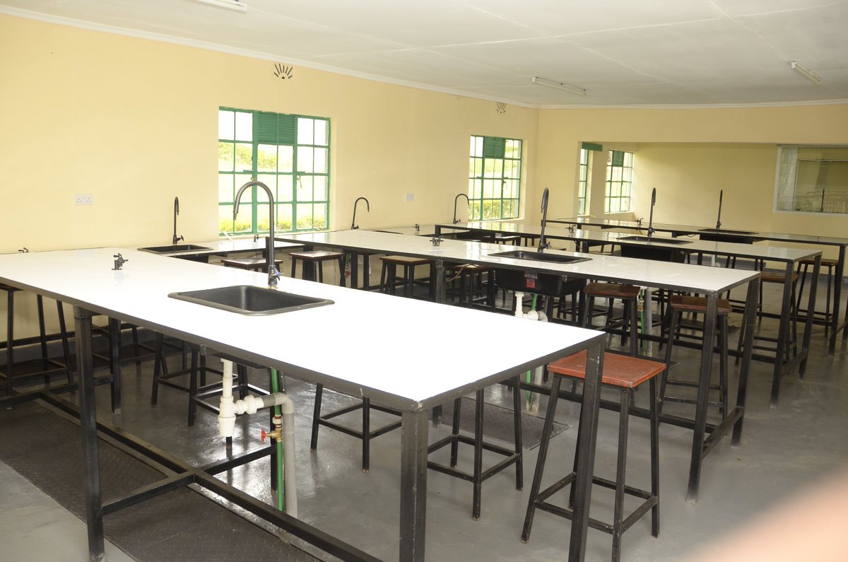 EPK commissioned 8 science laboratories across 8 Junior Secondary schools in Nandi County, following their modification and upgrade. Similarly, we also launched a secondary school education scholarship program. The initiative has started with 3 students receiving full