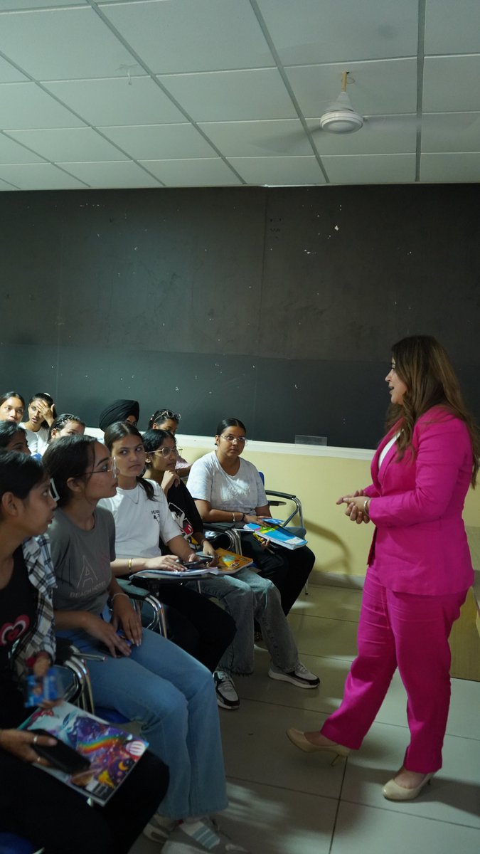 Techcadd_comp's tweet image. 🏆 What a day at Pyramid College!
TechCADD’s Full Stack Development workshop was a game-changer. Gained hands-on experience and valuable insights into web development. Here’s to coding up a storm!
#tech #techcadd #techcaddcomputereducation #workshop #pyramidcollege #explore