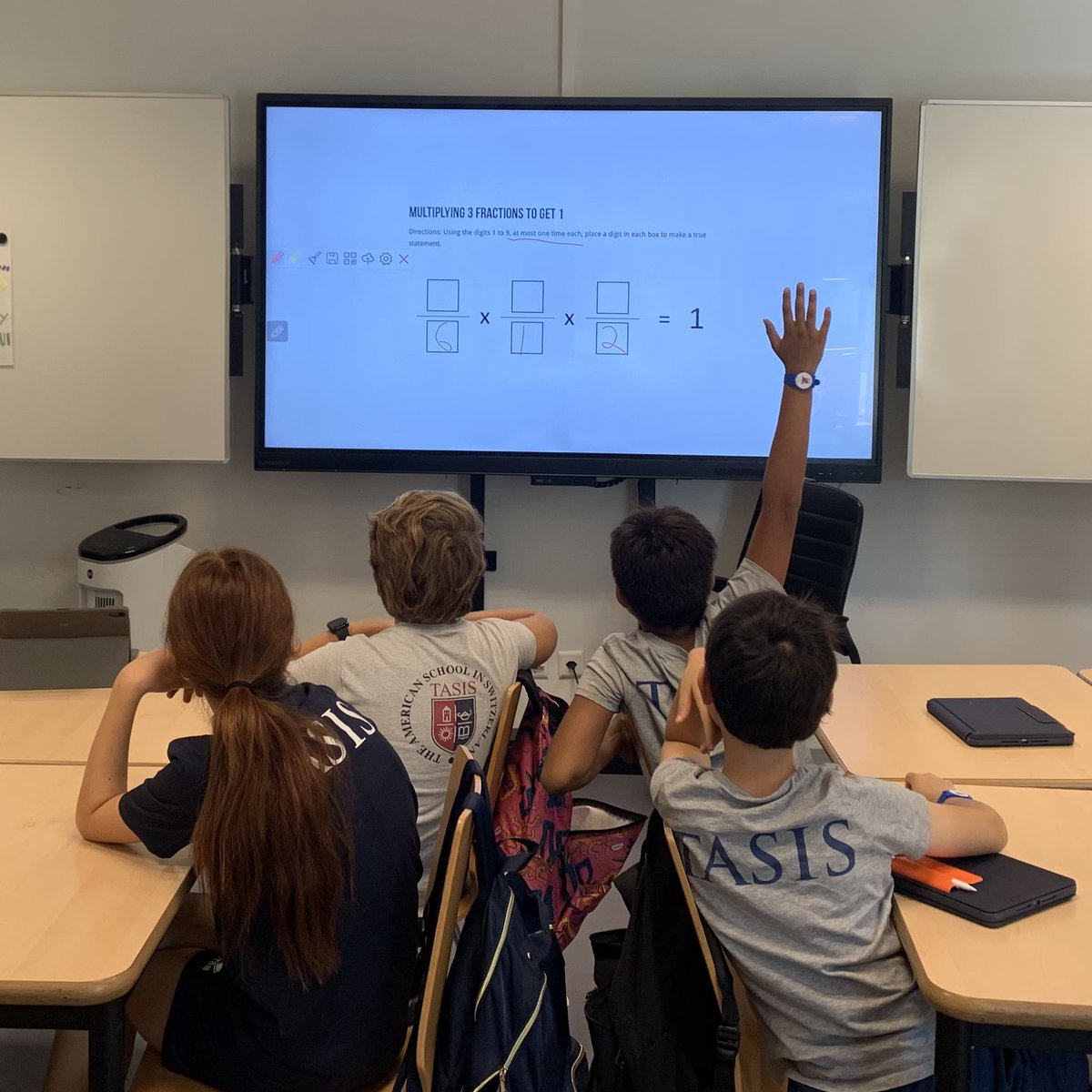 misteralava's tweet photo. first day of math class and no one wanted to leave #openmiddlemath @robertkaplinsky thank you as always mr. k https://t.co/gwLFVYDllE