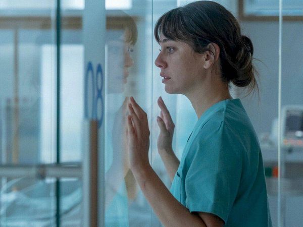 vodkaswife's tweet photo. Je vais regarder Respira pour le scénario.
Le scénario en question :
#BlancaSuárez #Respira https://t.co/M3AWA8oWjx