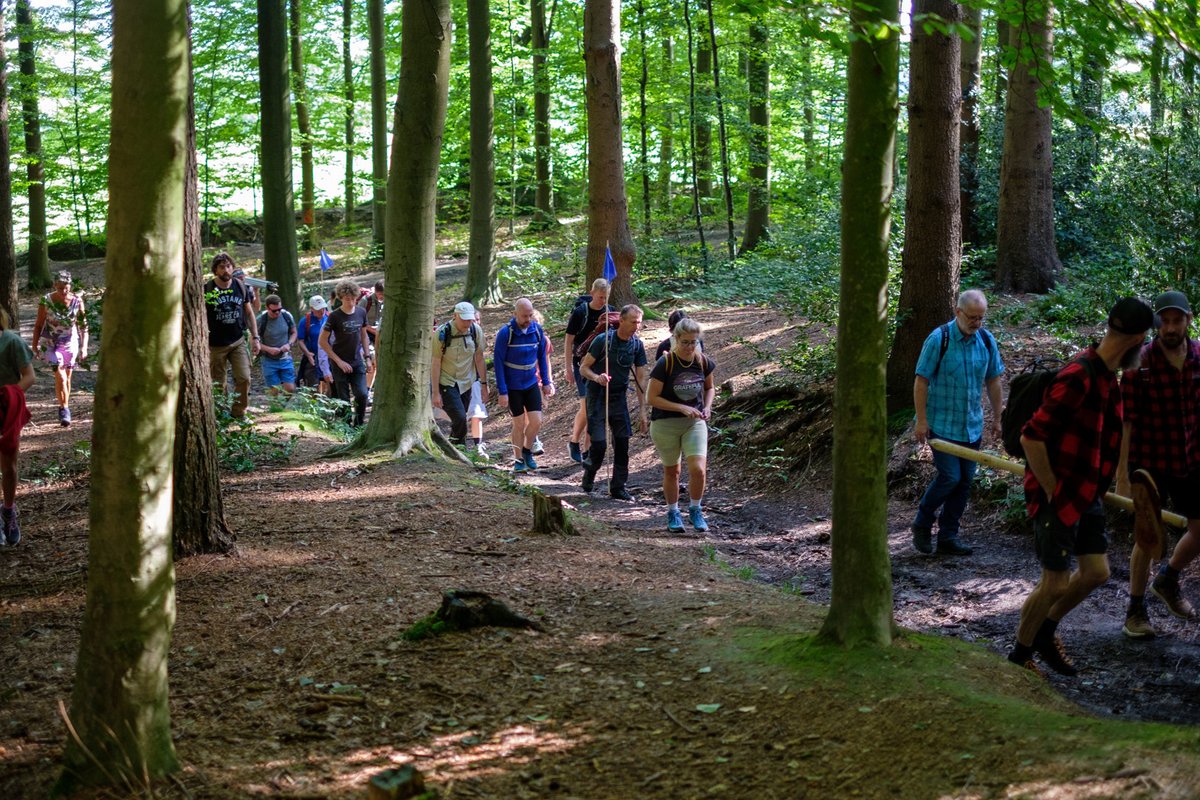 At the Mapaway Festival in Vaals (Dutch Limburg), visitors discovered the secrets of the landscape. The organization drew inspiration for its themes from a variety of topics, from gravity hills to the Einstein Telescope. einsteintelescope-emr.eu/en/2024/08/30/…