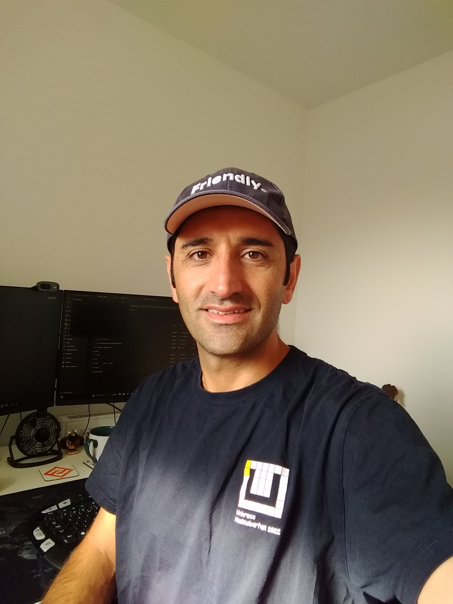 nurhakkaya14's tweet image. Happy #umbracoTeesDay. 

#umbraco #kim #umbracoTees