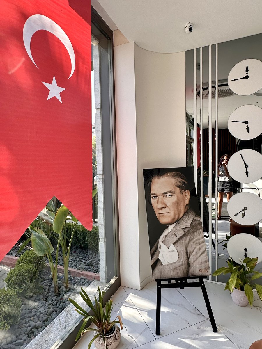redddgreenn's tweet photo. #30AgustosZaferBayramı https://t.co/n1Ke5ffOzR