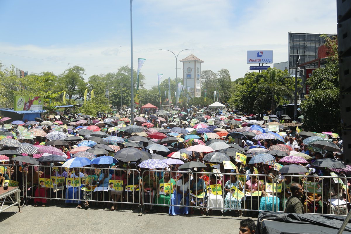 Rauff_Hakeem's tweet image. Victorious Rally - Ampara 
විජයග්‍රාහි ජන රැළිය - අම්පාර 
மக்கள் வெற்றி பேரணி -  அம்பாறை 📷 #SJB#SriLanka #TeamSajith #slmc #lka #RauffHakeem #lka #politics