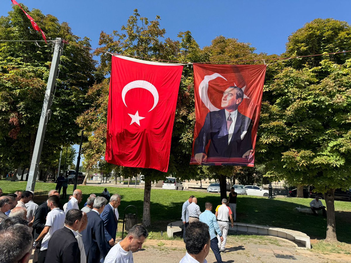 TTAgrup's tweet photo. ÖNCESİ / SONRASI

Kahrolsun Türk ve Atatürk düşmanları! https://t.co/FxAEthA3T5