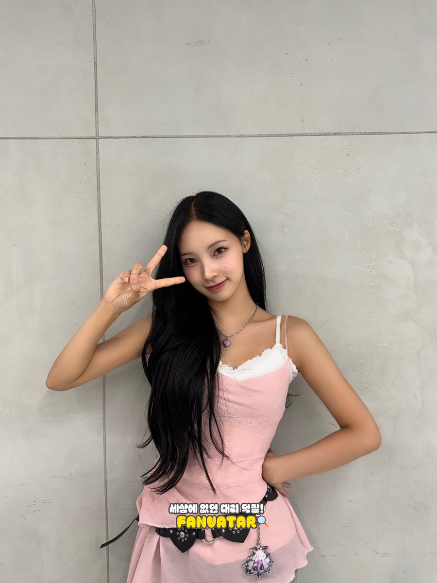 UpdateRESCENE's tweet image. 📷 | #LIV e #WONI no twitter oficial do FANVATAR

#REMINE #RESCENE @RESCENEofficial