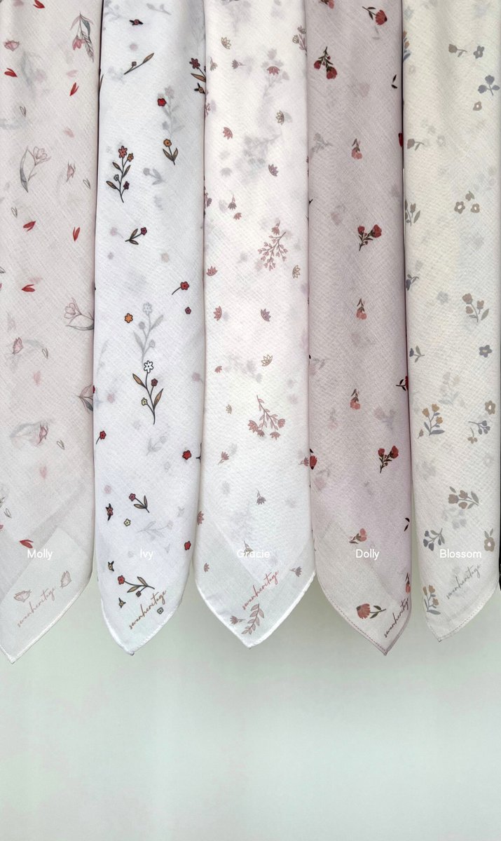 Siapa kata nak pergi Pasar Seni date kena dress up mahal mahal? Look at these 🥹♡

                  RM 19                                  RM 29