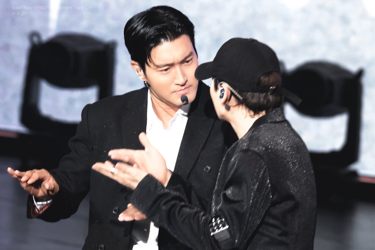 imqqqii17's tweet photo. Sweet
#SuperShow_Spinoff_Halftime 
#SpinOff_Halftime_in_Taipei_D3 
#SSS_HALFTIME
#SUPERJUNIOR 
#슈퍼주니어
#Eunhyuk
 #银赫 
#李赫宰 
#은혁 
#이혁재 
#ウニョク
#Siwon
#崔始源
#최시원
#シウォン https://t.co/pWEGgSIxl1