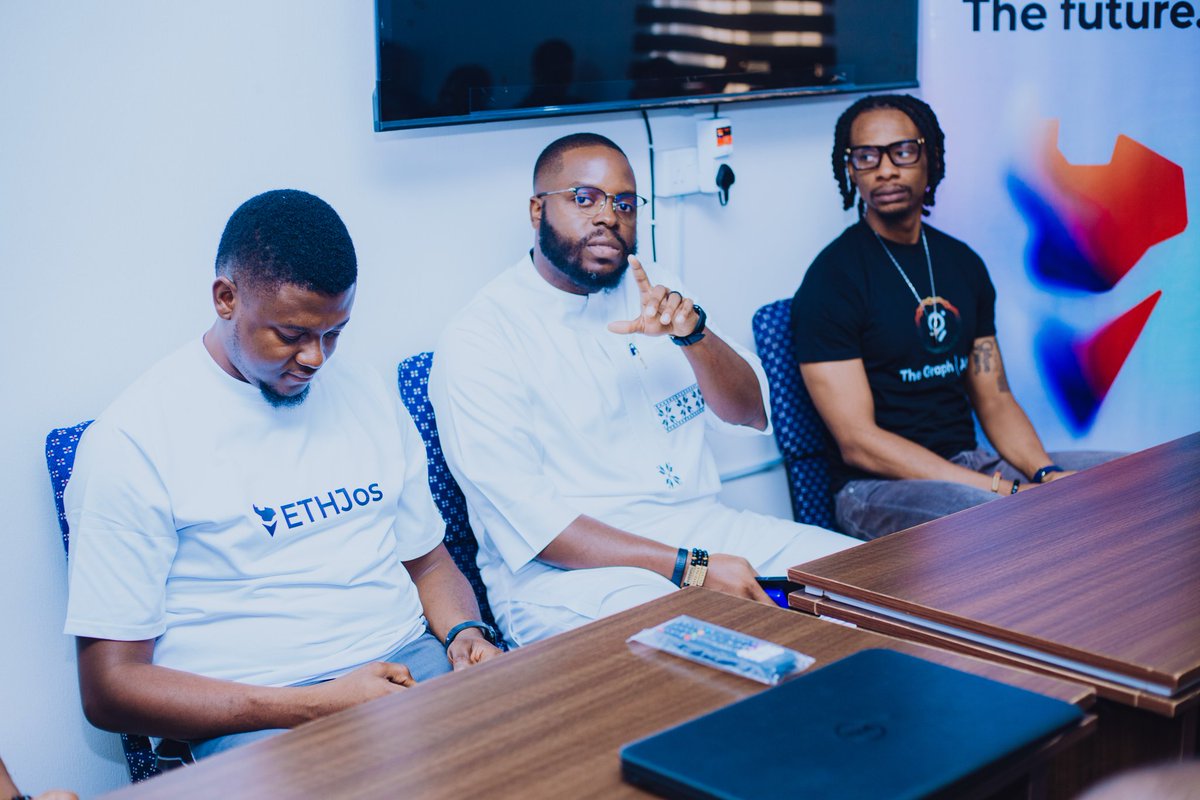EthJos_'s tweet photo. Next, @DMitong of @EthJos_ moderated a panel discussion with @chidubem_w3 of @TheGraphAfrica, @pkstevenz_ of @ayahq_, and @scarfacedotsol of @blockfuselabs, which delved into the
trends and challenges facing Africa's Onchain Builders.

#JosBuidlIt
#Web3InJos https://t.co/ir1Srm1z2f