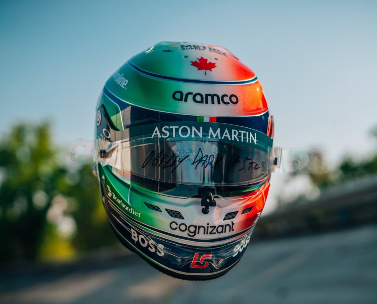 F1HLM's tweet image. Tricoloure helmet design of Lance Stroll for the #ItalianGP 
🎨 Mark Antar Designs
📸 Aston Martin F1

#ls18 #stroll #amrf1 #astonmartin #f1 #formula1 #motorsport